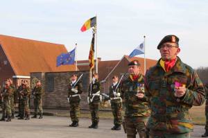 Le lieutenant-colonel Manuel Monin, chef de corps du 12/13 de Ligne lors de la cérémonie militaire d'accueil (photo Brigade Médium)